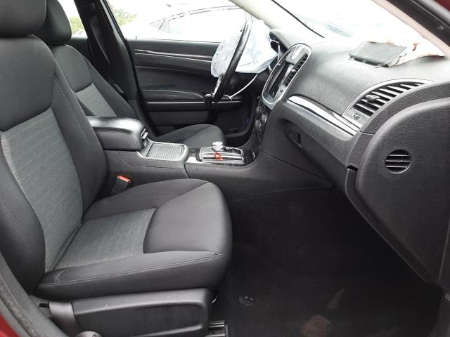 Photo 5 from auction – 2019 CHRYSLER 300 TOURIN with VIN 2C3CCARG7KH691024