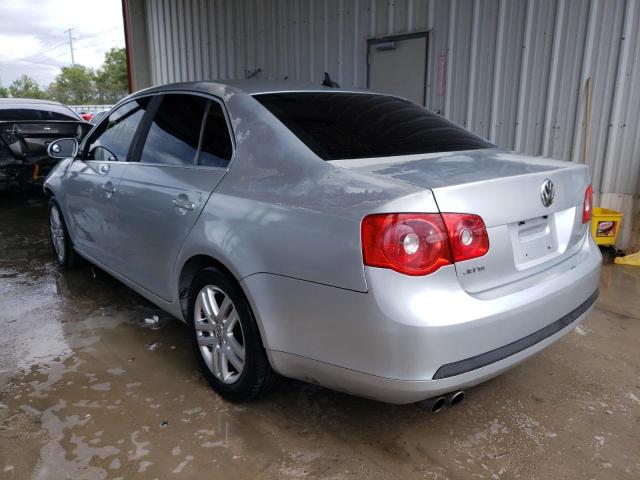 Photo 3 from auction – 2007 VOLKSWAGEN JETTA WOLF with VIN 3VWEF71K37M178888