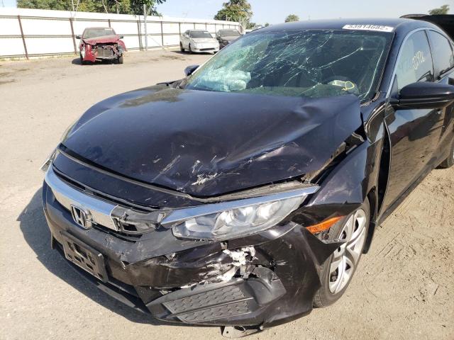 Photo 9 from auction – 2018 HONDA CIVIC LX with VIN 19XFC2F55JE209906