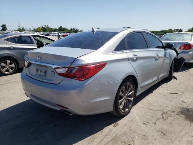Photo 4 from auction – 2011 HYUNDAI SONATA SE with VIN 5NPEC4AC2BH290521