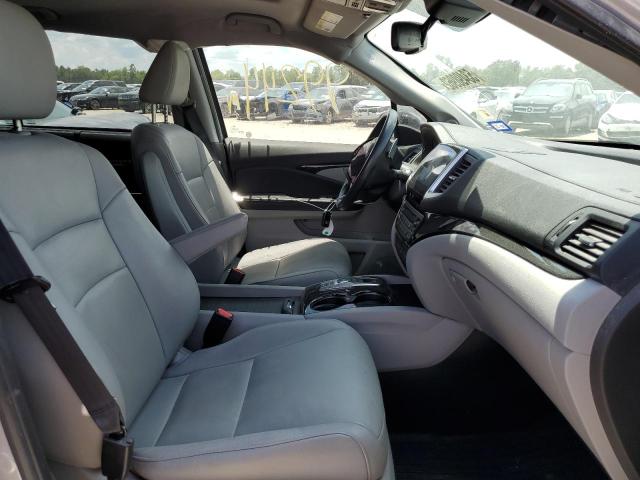 Photo 5 from auction – 2017 HONDA PILOT TOUR with VIN 5FNYF5H95HB028567