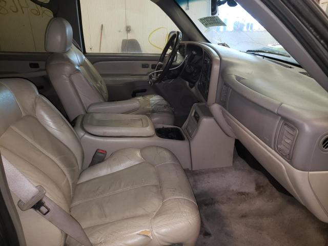 Photo 5 from auction – 2001 CHEVROLET SUBURBAN with VIN 3GNFK16T11G151333