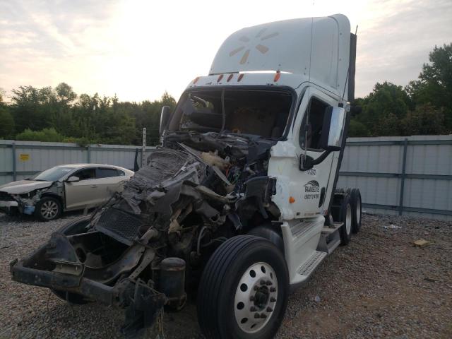 Photo 2 from auction – 2010 FREIGHTLINER CASCADIA 1 with VIN 1FUJGEDR3ASAU1830