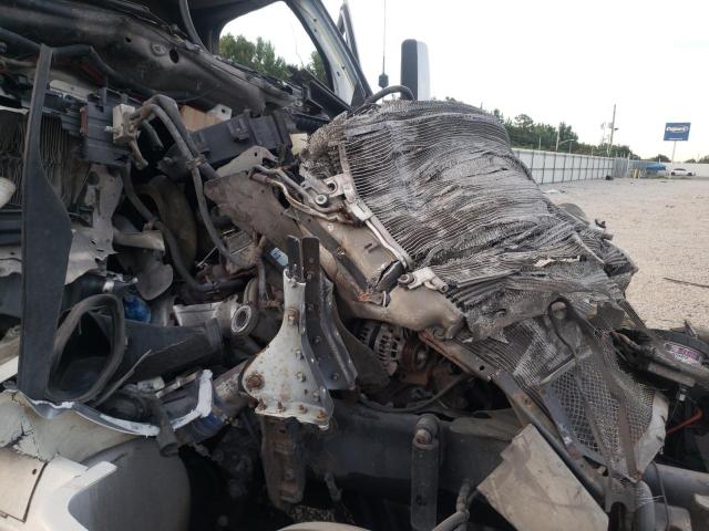 Photo 7 from auction – 2010 FREIGHTLINER CASCADIA 1 with VIN 1FUJGEDR3ASAU1830