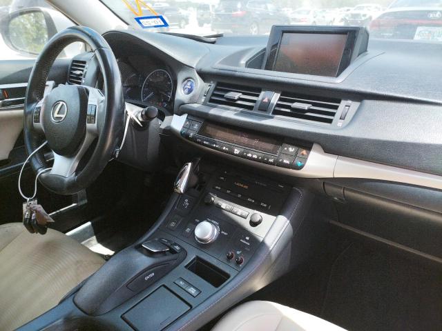 Photo 9 from auction – 2011 LEXUS CT 200 with VIN JTHKD5BH5B2034020