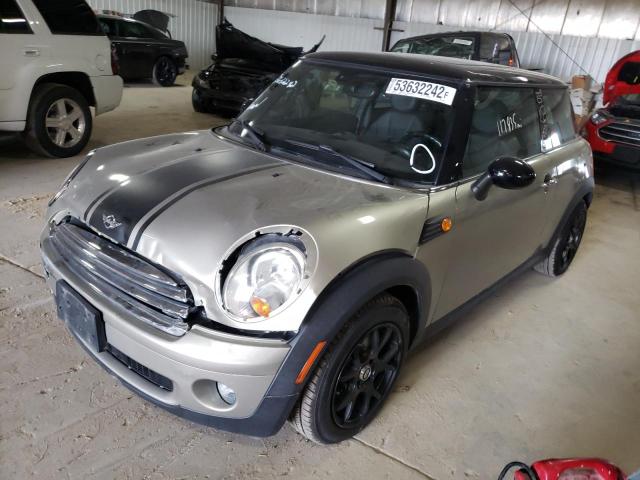 Photo 2 from auction – 2010 MINI COOPER with VIN WMWMF3C52ATZ63388