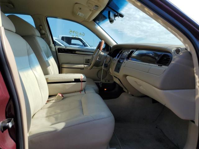 Photo 5 from auction – 2011 LINCOLN TOWN CAR S with VIN 2LNBL8CV6BX752453