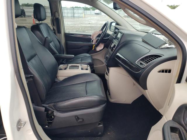 Photo 5 from auction – 2011 CHRYSLER TOWN & COU with VIN 2A4RR8DG2BR760081