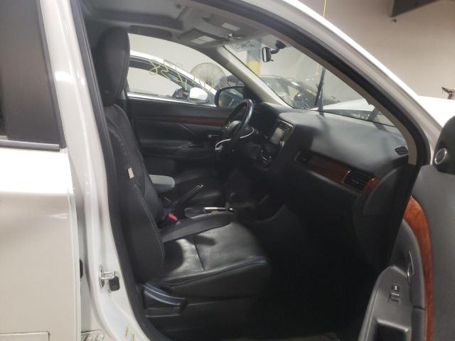 Photo 5 from auction – 2014 MITSUBISHI OUTLANDER with VIN JA4AD3A33EZ011767
