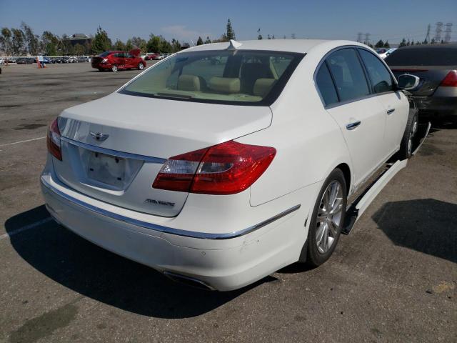 Photo 4 from auction – 2013 HYUNDAI GENESIS 3. with VIN KMHGC4DD3DU254337