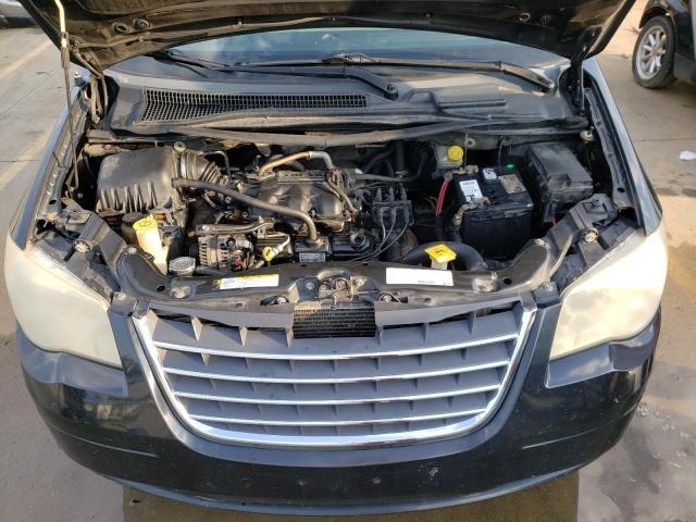 Photo 7 from auction – 2008 CHRYSLER TOWN & COU with VIN 2A8HR54P18R788648
