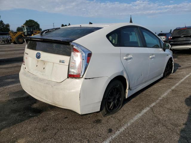 Photo 4 from auction – 2013 TOYOTA PRIUS with VIN JTDKN3DU5D5639783