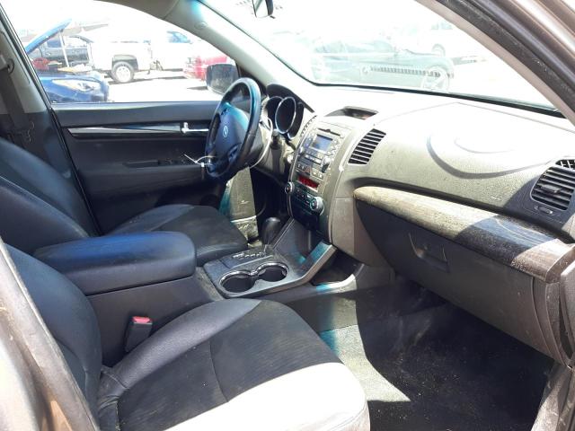 Photo 5 from auction – 2011 KIA SORENTO with VIN 5XYKU4A22BG032580