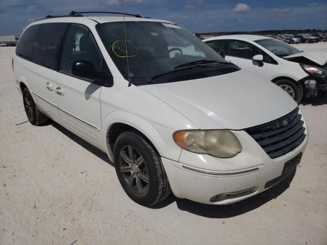 CHRYSLER TOWN & COU 2005 with VIN 2C4GP54L65R119440 - Photo from auction