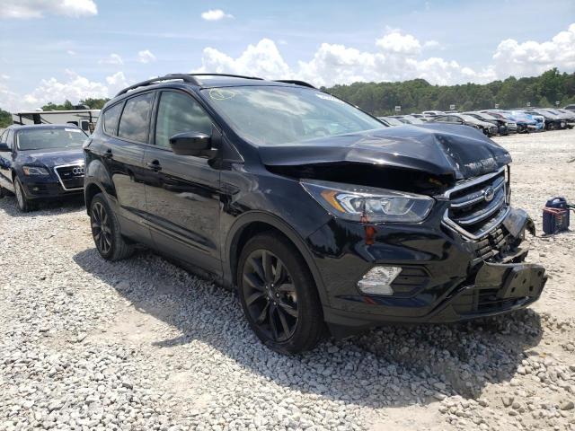 FORD ESCAPE SE 2018 with VIN 1FMCU9GD5JUA47013 - Photo from auction
