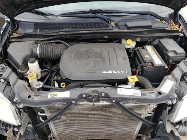 Photo 7 from auction – 2014 CHRYSLER TOWN & COU with VIN 2C4RC1CG9ER165720