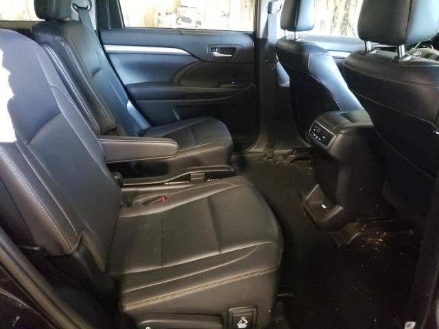 Photo 6 from auction – 2019 TOYOTA HIGHLANDER with VIN 5TDKZRFH4KS562788