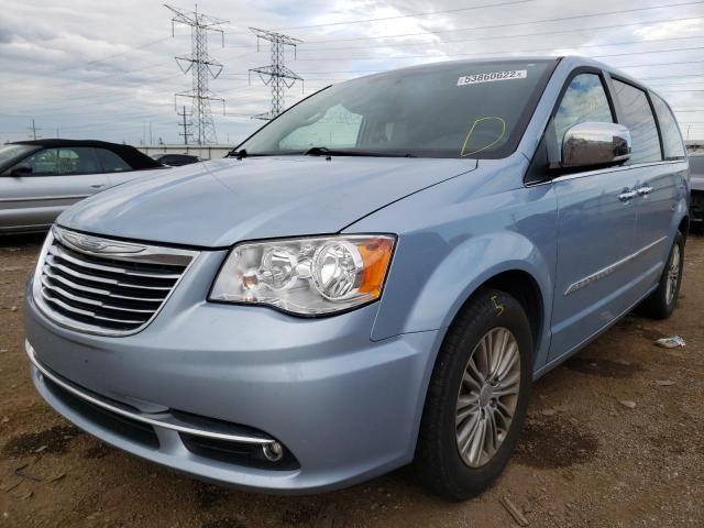 Photo 2 from auction – 2013 CHRYSLER TOWN & COU with VIN 2C4RC1CG3DR564573