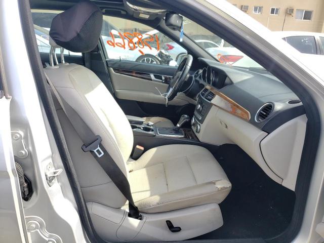 Photo 5 from auction – 2012 MERCEDES-BENZ C 250 with VIN WDDGF4HB2CA634229