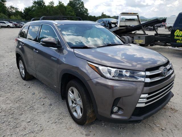 TOYOTA HIGHLANDER 2017 with VIN 5TDDGRFH1HS028672 - Photo from auction
