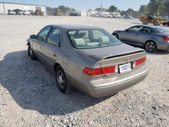 Photo 3 from auction – 2000 TOYOTA CAMRY CE with VIN 4T1BG22K0YU710658