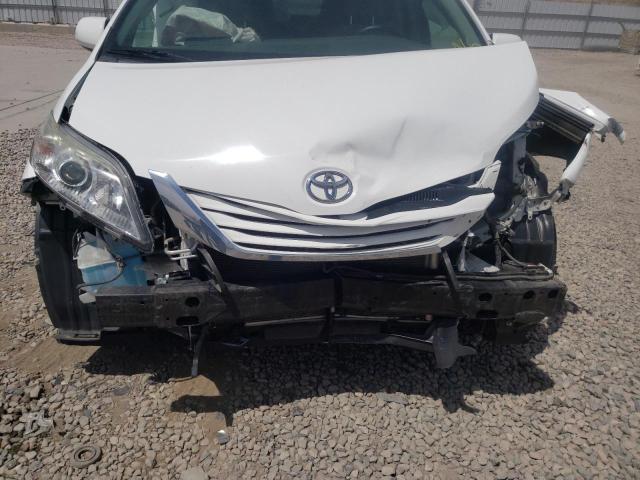 Photo 9 from auction – 2016 TOYOTA SIENNA LE with VIN 5TDKK3DC1GS750636