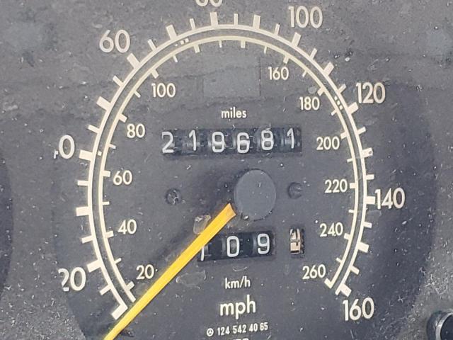 Photo 8 from auction – 1995 MERCEDES-BENZ E 320 with VIN WDBEA66E9SC255870
