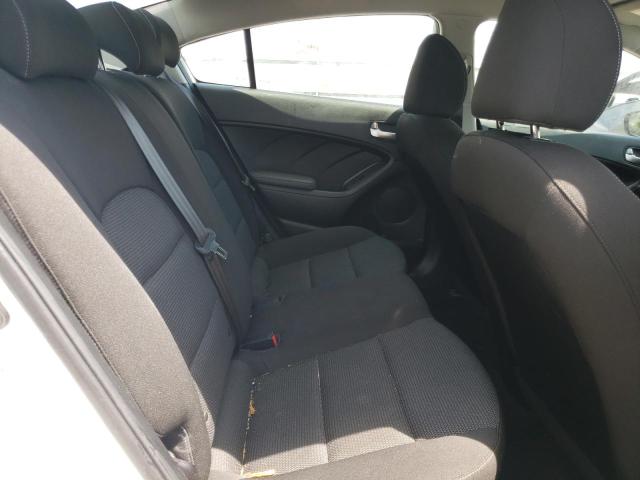 Photo 6 from auction – 2017 KIA FORTE LX with VIN 3KPFK4A75HE117034
