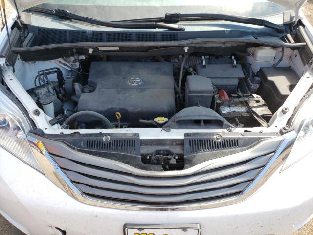 Photo 7 from auction – 2013 TOYOTA SIENNA XLE with VIN 5TDYK3DC3DS363401