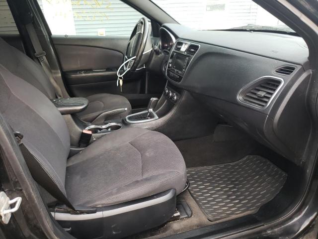 Photo 5 from auction – 2012 CHRYSLER 200 TOURIN with VIN 1C3CCBBG5CN258455