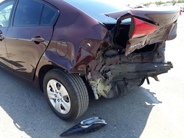 Photo 9 from auction – 2017 KIA FORTE LX with VIN 3KPFK4A76HE085923