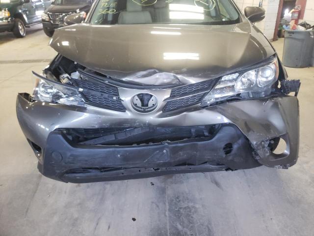 Photo 9 from auction – 2015 TOYOTA RAV4 LIMIT with VIN JTMDFREV7FD135440