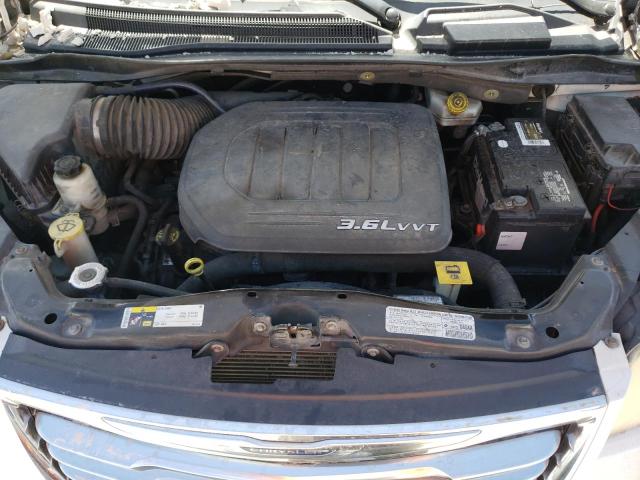 Photo 7 from auction – 2013 CHRYSLER TOWN & COU with VIN 2C4RC1BG9DR663528