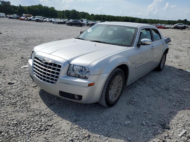 Photo 2 from auction – 2010 CHRYSLER 300 TOURIN with VIN 2C3CA4CD1AH143167