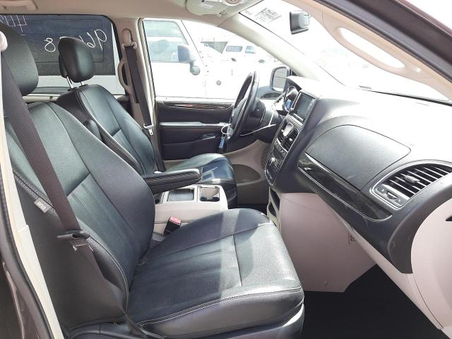 Photo 5 from auction – 2016 CHRYSLER TOWN & COU with VIN 2C4RC1BG5GR255144