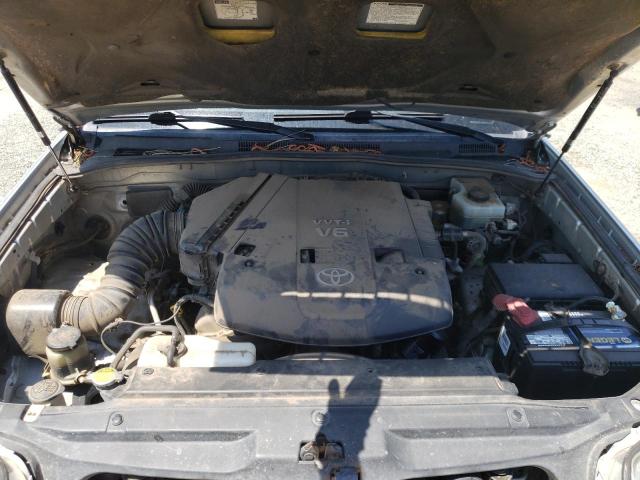 Photo 7 from auction – 2004 TOYOTA 4RUNNER SR with VIN JTEBU14R640026485