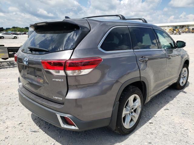 Photo 4 from auction – 2017 TOYOTA HIGHLANDER with VIN 5TDDGRFH1HS028672