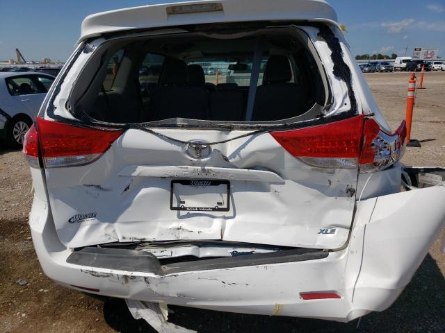 Photo 9 from auction – 2013 TOYOTA SIENNA XLE with VIN 5TDYK3DC3DS363401