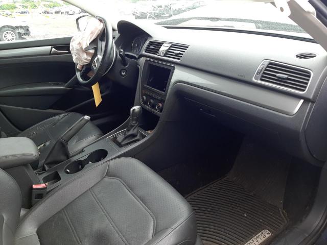 Photo 5 from auction – 2015 VOLKSWAGEN PASSAT S with VIN 1VWAS7A31FC030967
