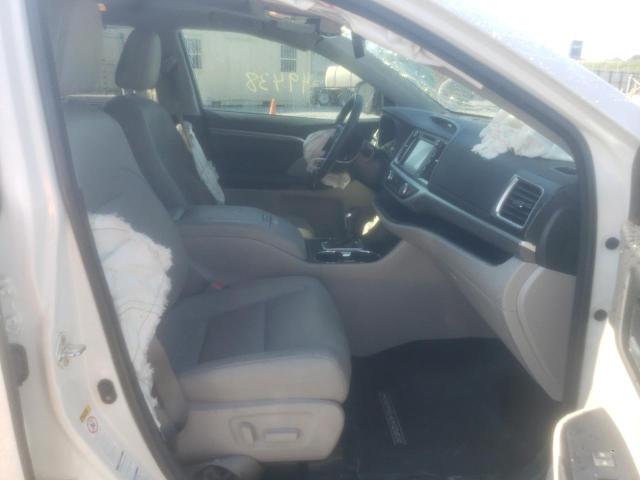 Photo 5 from auction – 2018 TOYOTA HIGHLANDER with VIN 5TDDZRFH7JS817344