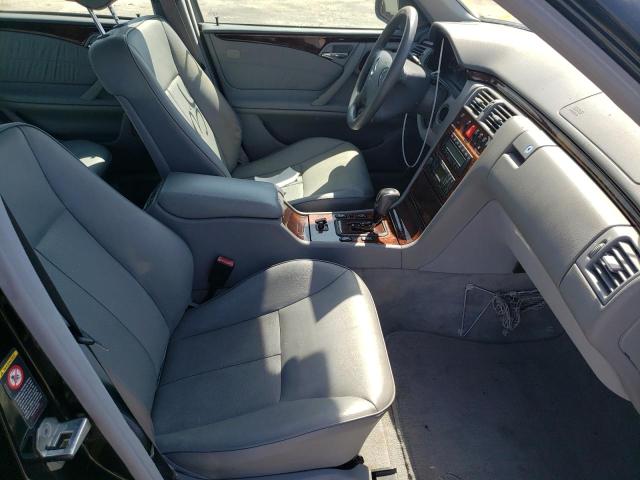 Photo 5 from auction – 2001 MERCEDES-BENZ E 430 with VIN WDBJF70J91B228717
