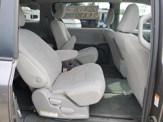 Photo 6 from auction – 2018 TOYOTA SIENNA L with VIN 5TDZZ3DC1JS916848