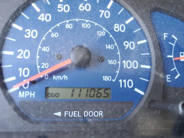 Photo 8 from auction – 2001 TOYOTA SIENNA with VIN 4T3ZF13C01U405774
