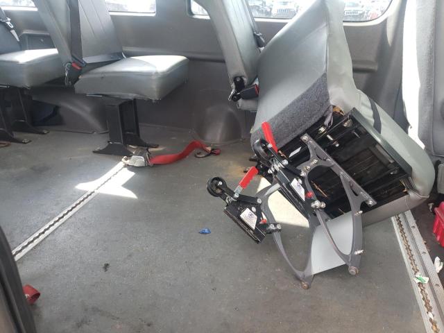 Photo 6 from auction – 2013 FORD ECONOLINE with VIN 1FTNE1EW4DDA63644