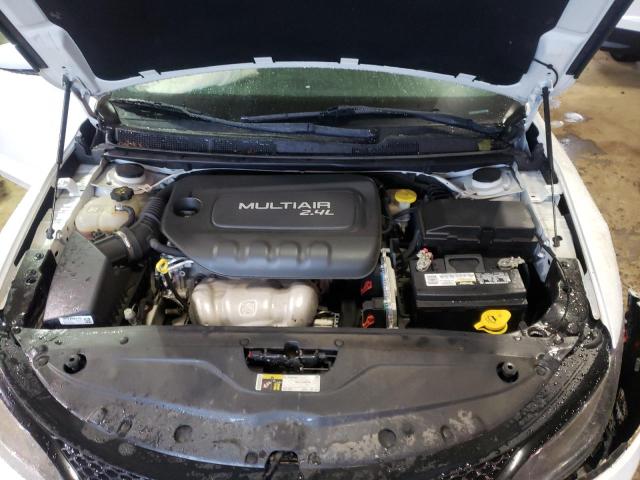 Photo 7 from auction – 2015 CHRYSLER 200 S with VIN 1C3CCCBB6FN727129