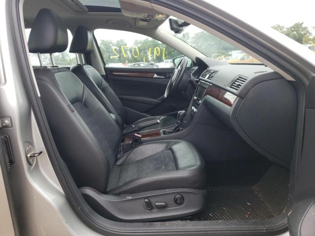 Photo 5 from auction – 2012 VOLKSWAGEN PASSAT SEL with VIN 1VWCN7A32CC058157