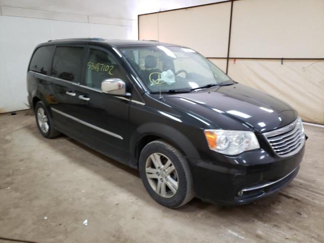 CHRYSLER TOWN & COU 2013 with VIN 2C4RC1GG2DR570679 - Photo from auction