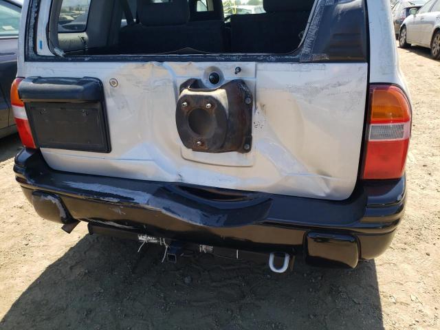 Photo 9 from auction – 2003 CHEVROLET TRACKER with VIN 2CNBE13C336923392