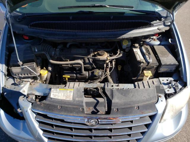 Photo 7 from auction – 2005 CHRYSLER TOWN & COU with VIN 2C4GP54L55R218010