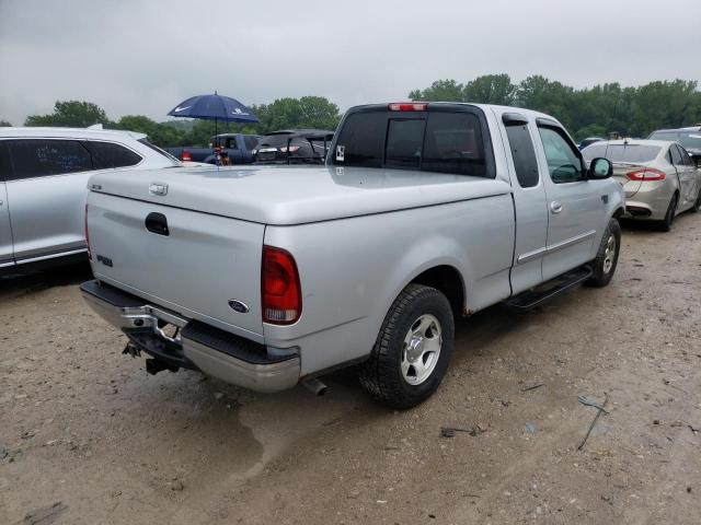 Photo 4 from auction – 2002 FORD F150 with VIN 2FTRX17L52CA47819
